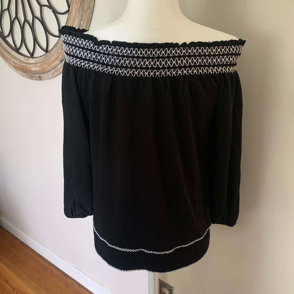 White House Black market off shoulder blouse